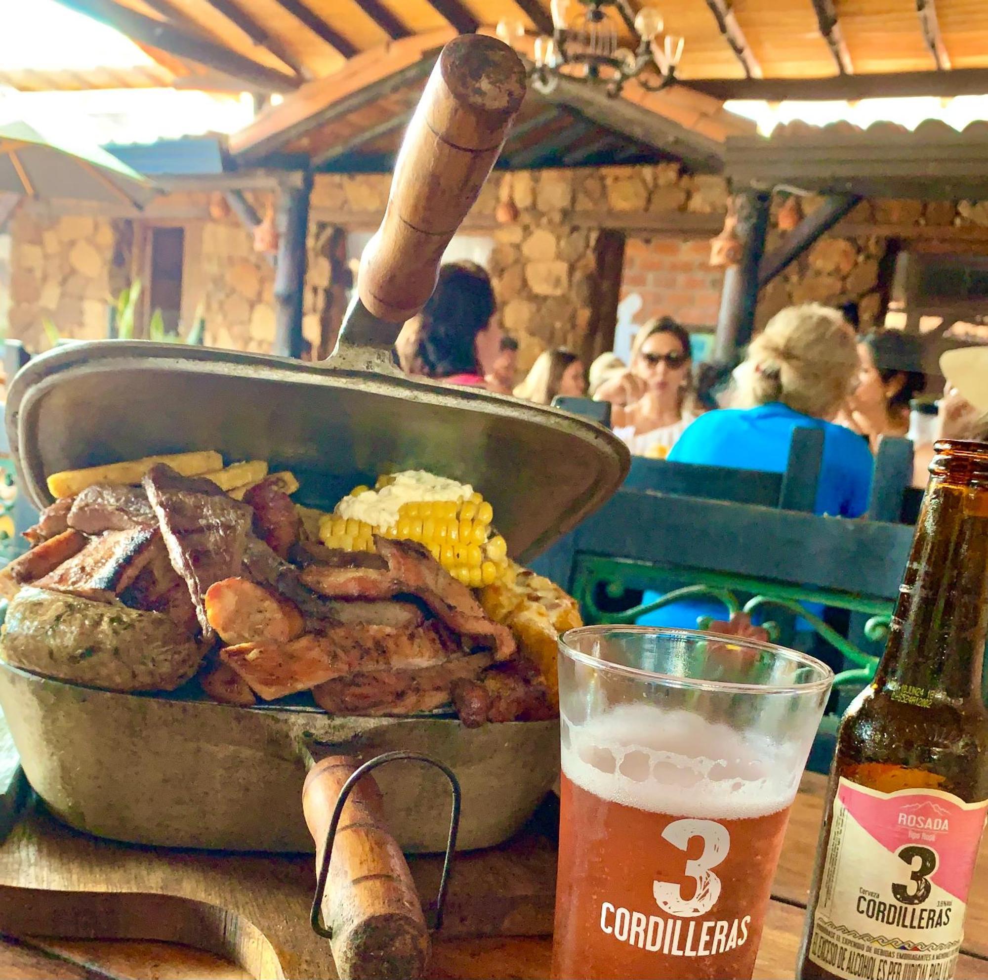 Cabanas Y Hostal Bonanza Mesa De Los Santos 로스 산토스 외부 사진
